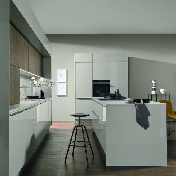 NK29274_FINE_LACK____Platingrau_HG___TAVOLA___Eich