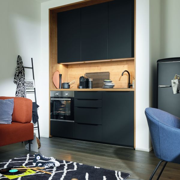 NK30532_PLUS___Schwarz_softmatt