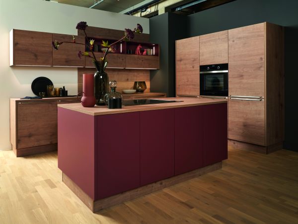 NK27856_Manhattan_Uni___Hennarot___Manhattan___Ste